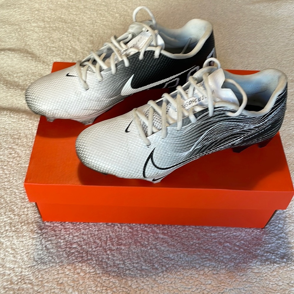 Mens Nike Vapor Football Cleats